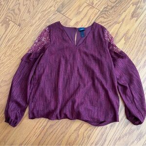Daytrip Women's Purple Top with Lace Sleeves small s